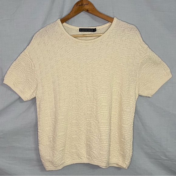 A Knitch Above Off-White Textured, Short Sleeve, Crew Neck Sweater in XL - Picture 1 of 11